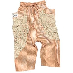 Cotton Pants with Lace Detail on Pockets